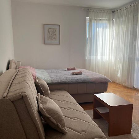 Cozy Apartment With The View Плужине Экстерьер фото