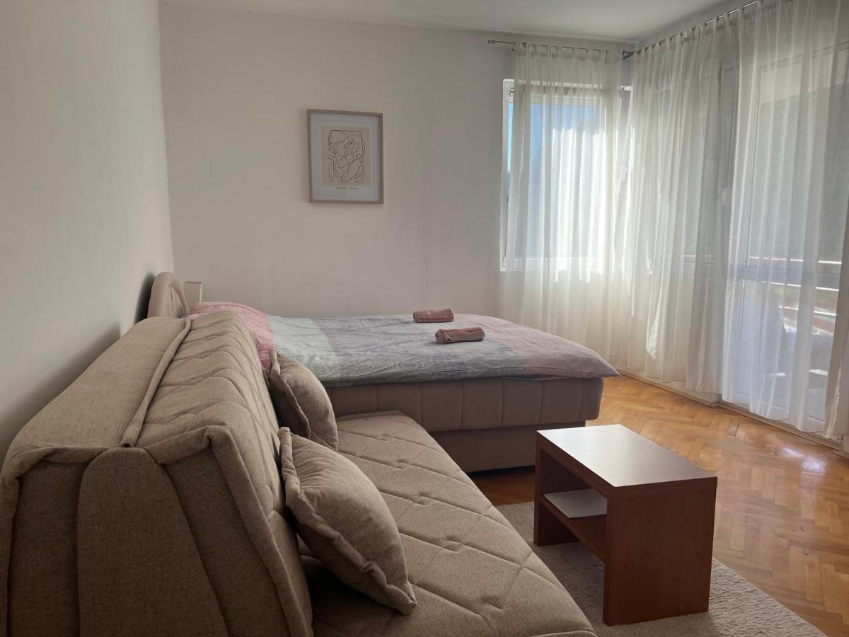 Cozy Apartment With The View Плужине Экстерьер фото