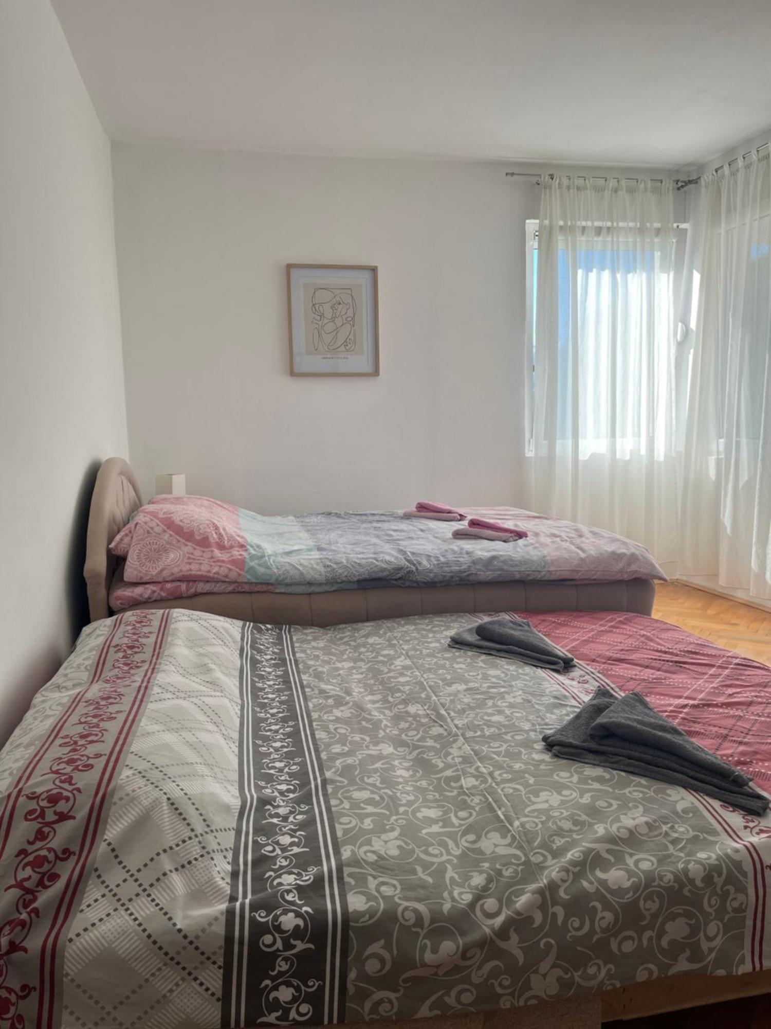 Cozy Apartment With The View Плужине Экстерьер фото