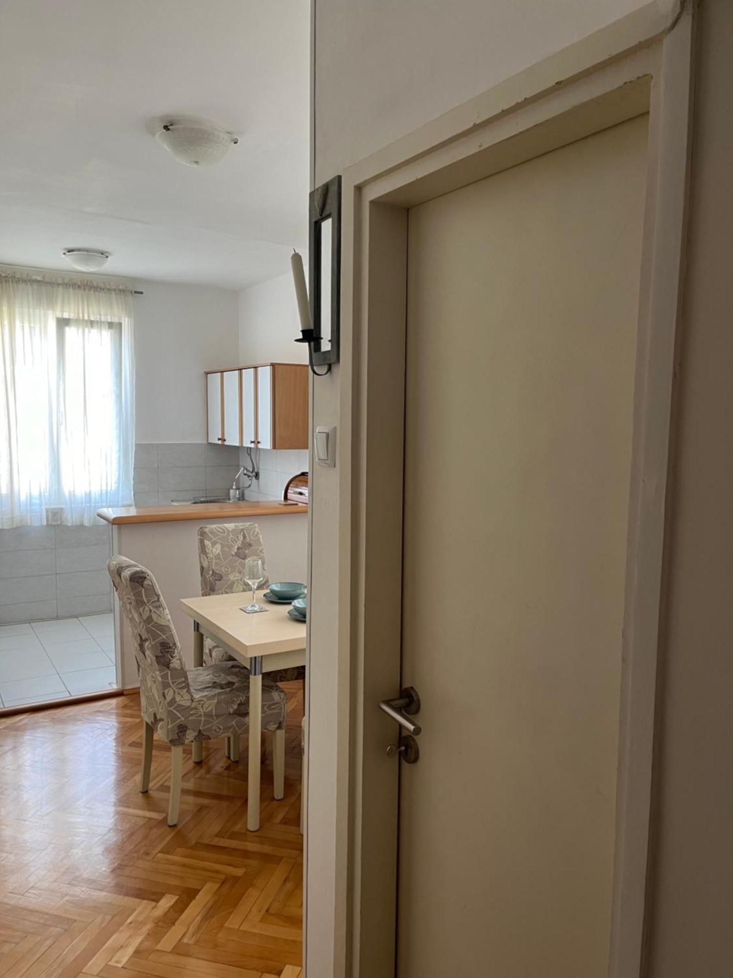 Cozy Apartment With The View Плужине Экстерьер фото