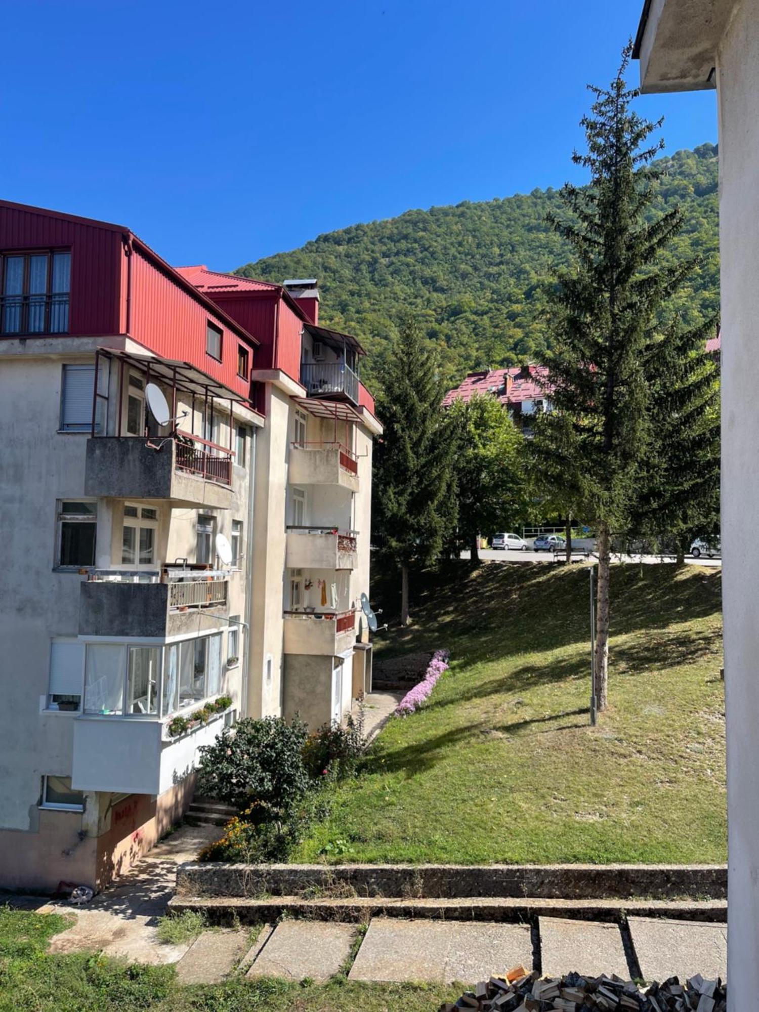 Cozy Apartment With The View Плужине Экстерьер фото
